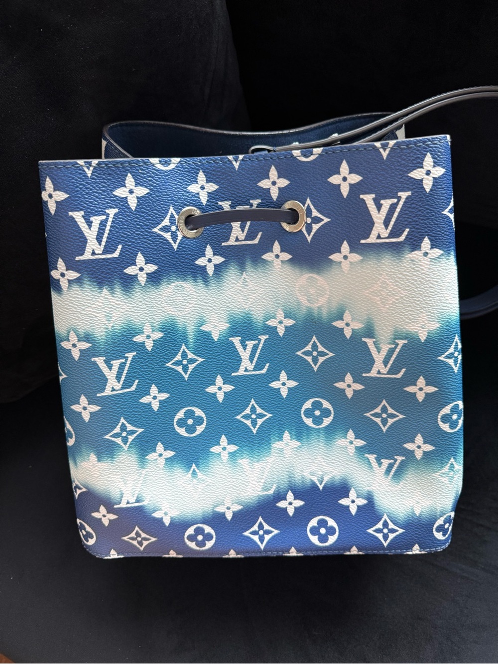 Louis Vuitton Blue Tie-Dye Monogram Bucket Bag - Picture 2 of 8